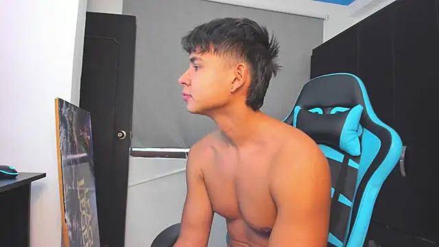 Snapshot of Bray_Kevin chatting on November 3, 5:27 pm Bray Kevin online show from November 3, 5:27 pm