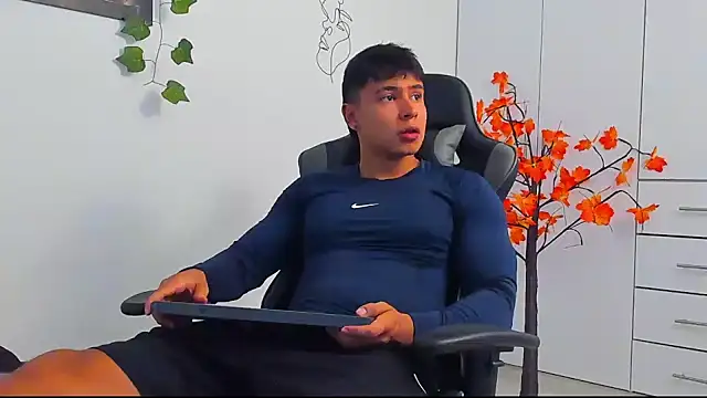 Bray Kevin online show from January 12, 8:04 pm