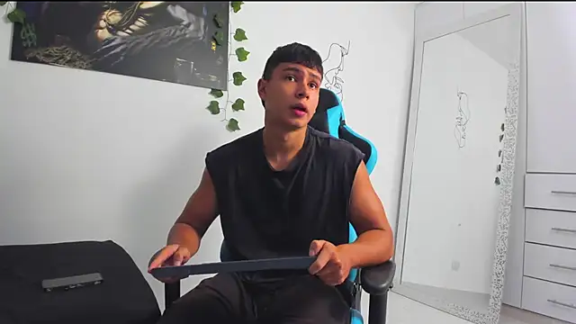 Snapshot of Bray_Kevin chatting on March 5, 1:52 am Bray Kevin online show from March 5, 1:52 am