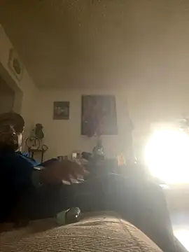 Snapshot of MrDickUdown24_7 chatting on October 25, 10:32 pm MrDickUdown24 7 online show from October 25, 10:32 pm