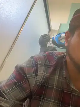 Snapshot of MrDickUdown24_7 chatting on March 4, 9:54 pm MrDickUdown24 7 online show from March 4, 9:54 pm