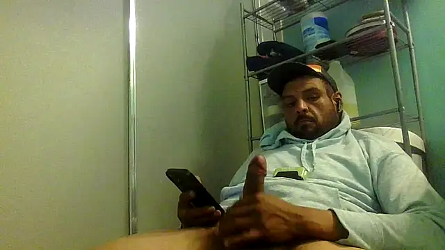 Snapshot of MrDickUdown24_7 chatting on February 7, 2:08 am MrDickUdown24 7 online show from February 7, 2:08 am