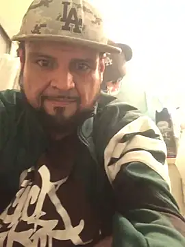 Snapshot of MrDickUdown24_7 chatting on February 28, 4:21 am MrDickUdown24 7 online show from February 28, 4:21 am