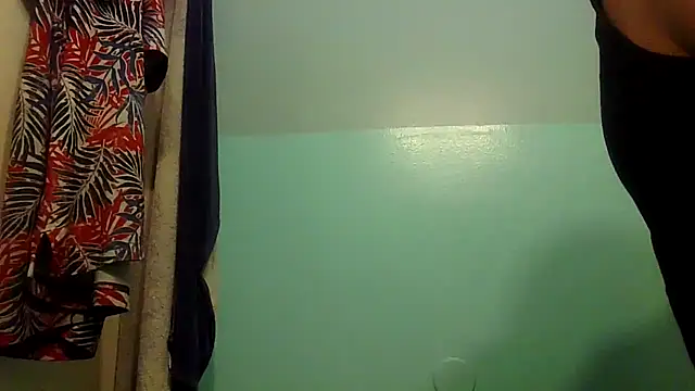 Snapshot of MrDickUdown24_7 chatting on February 9, 3:59 am MrDickUdown24 7 online show from February 9, 3:59 am