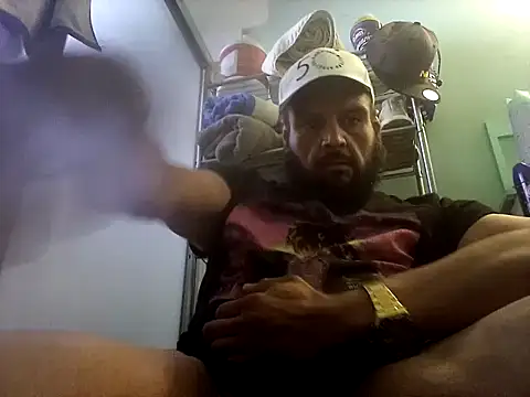 Snapshot of MrDickUdown24_7 chatting on January 16, 7:10 pm MrDickUdown24 7 online show from January 16, 7:10 pm