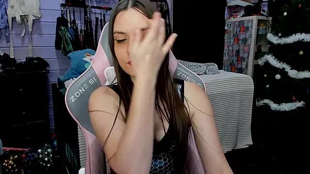 Snapshot of Stroynyash chatting on December 28, 10:02 pm Stroynyash online show from December 28, 10:02 pm