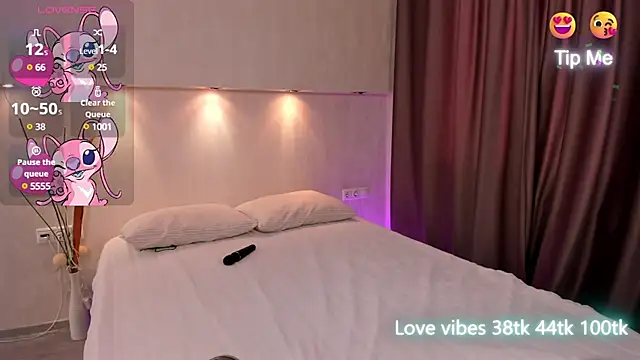 Snapshot of Tracy-Taylor chatting on March 10, 9:56 am Tracy-Taylor online show from March 10, 9:56 am