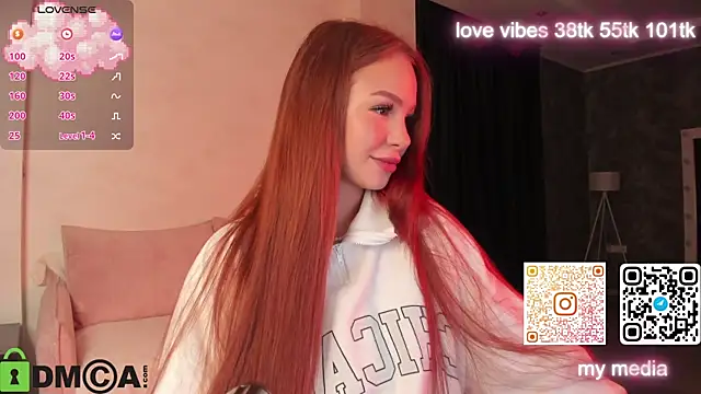 Snapshot of Tracy-Taylor chatting on September 10, 11:59 pm Tracy-Taylor online show from September 10, 11:59 pm