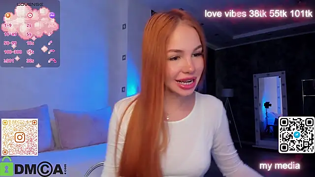 Snapshot of Tracy-Taylor chatting on October 11, 9:10 am Tracy-Taylor online show from October 11, 9:10 am