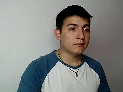 Andres02Smile online show from May 11, 9:23 pm