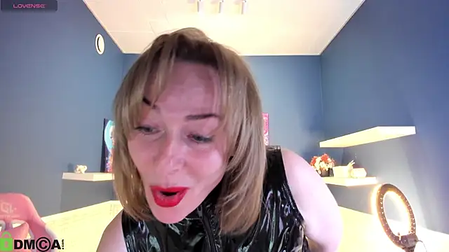 Jaqueline Richardson online show from May 11, 10:27 am