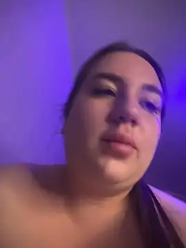 Snapshot of GabiBoobs chatting on July 1, 7:25 pm GabiBoobs online show from July 1, 7:25 pm