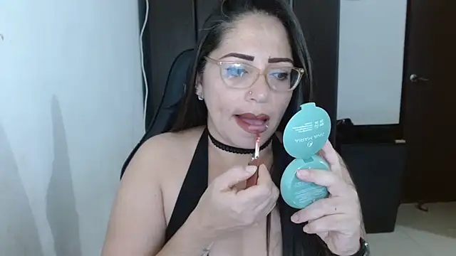 Snapshot of natashasmithe chatting on November 9, 8:24 pm natashasmithe online show from November 9, 8:24 pm