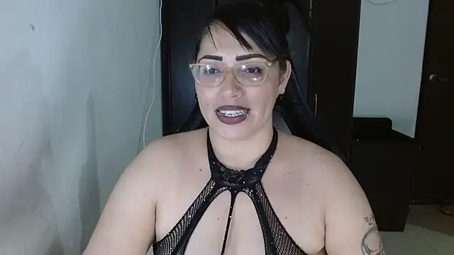 natashasmithe online show from January 10, 2:07 am