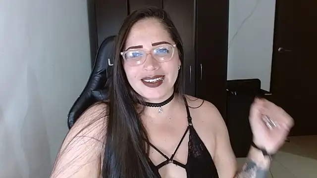 Snapshot of natashasmithe chatting on October 17, 12:58 am natashasmithe online show from October 17, 12:58 am