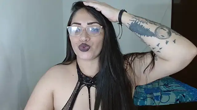 natashasmithe online show from February 11, 4:23 am