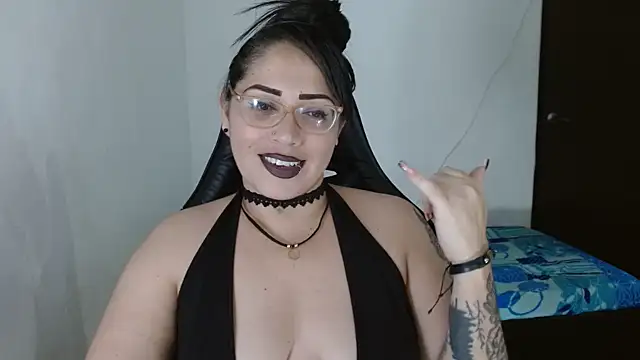 natashasmithe online show from February 17, 1:58 am