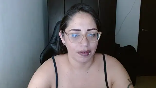 Snapshot of natashasmithe chatting on February 27, 4:46 am natashasmithe online show from February 27, 4:46 am
