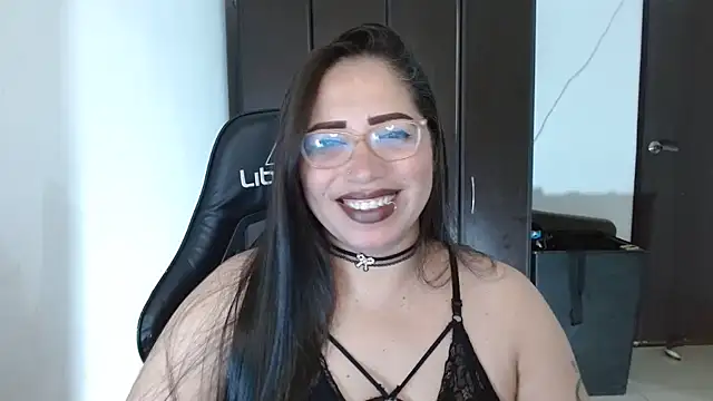 Snapshot of natashasmithe chatting on October 9, 9:15 pm natashasmithe online show from October 9, 9:15 pm
