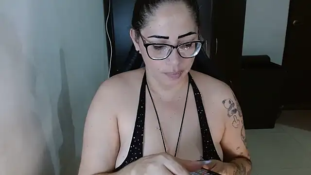 Snapshot of natashasmithe chatting on June 30, 1:16 am natashasmithe online show from June 30, 1:16 am
