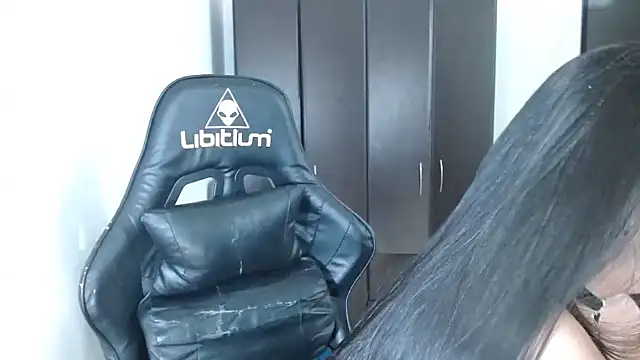 natashasmithe online show from April 6, 12:39 am