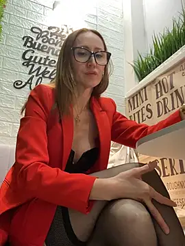 LauraDavis online show from March 7, 5:29 pm