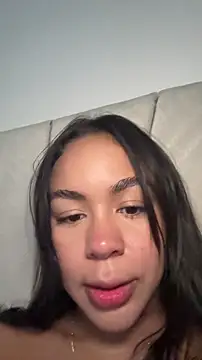 IsabelaVanegas  online show from November 12, 5:17 pm
