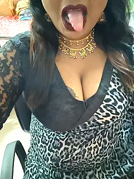 YR-SHIVANI online show from November 17, 5:44 am