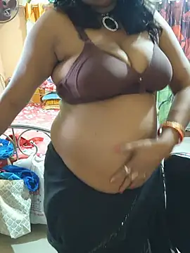Snapshot of YR-SHIVANI chatting on July 17, 6:32 am YR-SHIVANI online show from July 17, 6:32 am