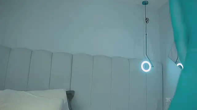 Abby-me online show from October 31, 1:52 pm