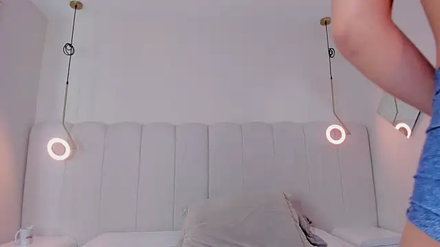 Abby-me online show from November 30, 1:23 pm