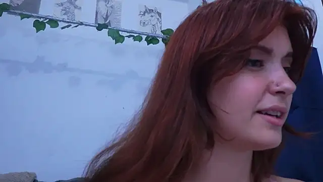 Snapshot of AliciaBasch chatting on October 13, 12:12 am AliciaBasch online show from October 13, 12:12 am