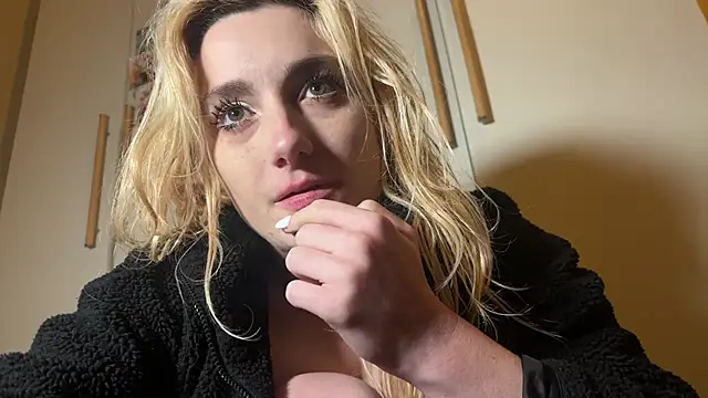 Monicbabe online show from October 26, 10:54 pm