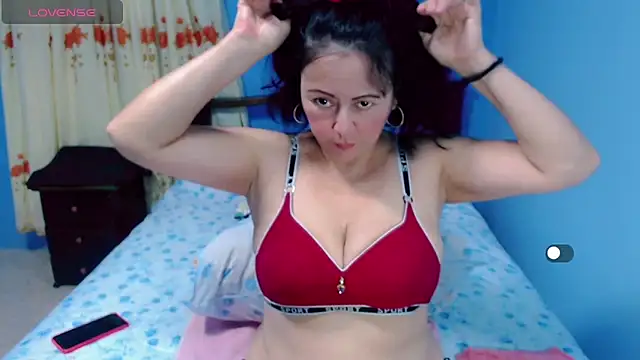 Lily Benet1 online show from May 7, 3:00 am