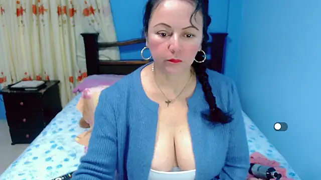 Lily Benet1 online show from January 9, 12:39 am