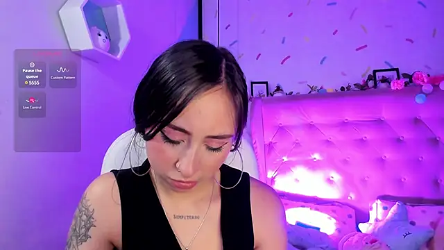  cloe martinez online show from February 26, 11:30 pm