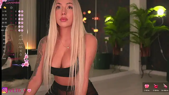 violettabunny03 online show from October 22, 10:19 pm