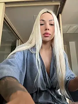 violettabunny03 online show from February 17, 1:14 am