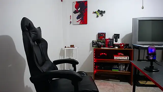 Snapshot of Iam_yourbabyprincess_XD chatting on November 7, 4:28 am Iam yourbabyprincess XD online show from November 7, 4:28 am