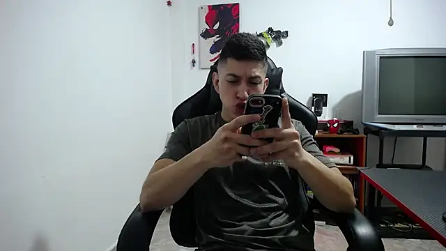 Snapshot of Iam_yourbabyprincess_XD chatting on October 27, 12:55 am Iam yourbabyprincess XD online show from October 27, 12:55 am