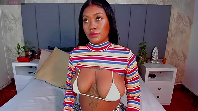 JulianaMiller online show from November 6, 2:04 am