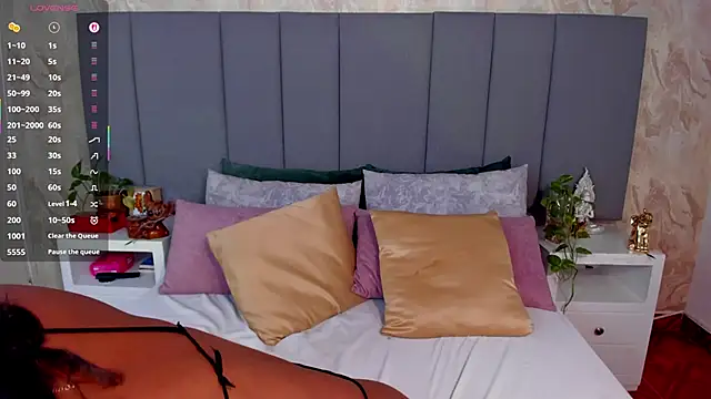 JulianaMiller online show from September 29, 1:45 am