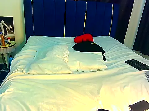 t-Booty risky  online show from September 27, 5:46 am