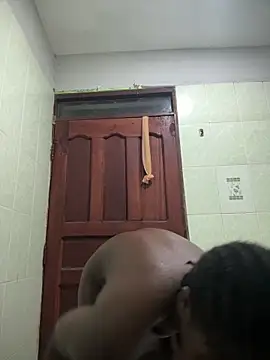 t-Booty risky  online show from December 30, 6:27 pm