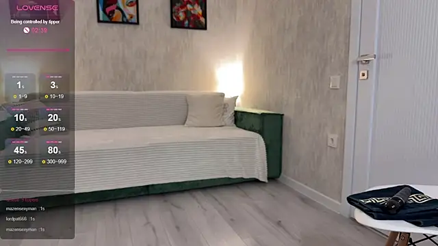 Snapshot of Monika_Taylor17 chatting on December 15, 6:04 pm Monika Taylor17 online show from December 15, 6:04 pm