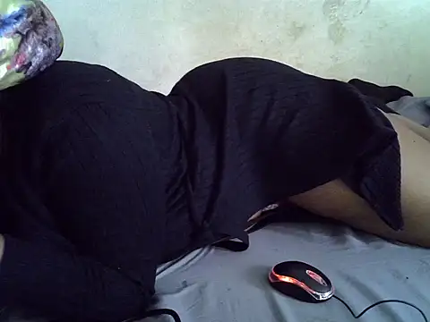 Snapshot of Crystal__Gee chatting on September 20, 9:03 am Crystal  Gee online show from September 20, 9:03 am