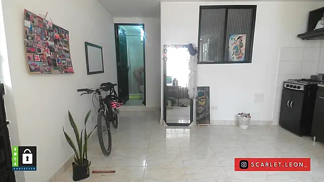 Scarletleon77 online show from September 24, 3:51 pm