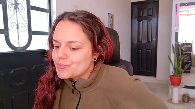 Scarletleon77 online show from June 2, 5:02 pm