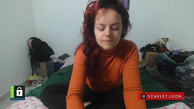 Snapshot of Scarletleon77 chatting on October 31, 12:57 pm Scarletleon77 online show from October 31, 12:57 pm