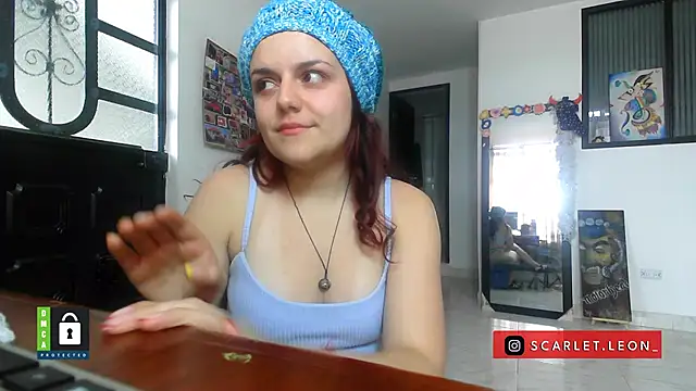 Snapshot of Scarletleon77 chatting on November 8, 6:00 pm Scarletleon77 online show from November 8, 6:00 pm